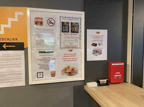 Последние блоги о компании Французский гостиничный проект -- С аварийным телефоном JR313-2B